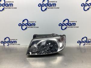 Used Headlight, left Hyundai Matrix 1.6 16V Price € 50,00 Margin scheme offered by Gebr Opdam B.V.