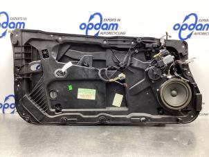 Używane Mechanizm szyby lewej przedniej wersja 2-drzwiowa Ford Fiesta 6 (JA8) 1.6 16V Sport Cena € 75,00 Procedura marży oferowane przez Gebr Opdam B.V.