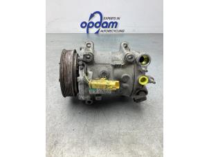 Used Air conditioning pump Peugeot 407 SW (6E) 2.0 16V Price € 125,00 Margin scheme offered by Gebr Opdam B.V.