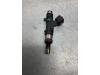 Injector (petrol injection) from a Renault Captur (2R), 2013 0.9 Energy TCE 12V, SUV, Petrol, 898cc, 66kW (90pk), FWD, H4B400; H4BA4; H4B408; H4BB4, 2013-06 2017