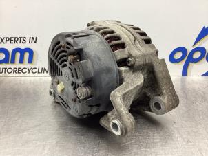 Dynamo d'un Opel Corsa B (73/78/79) 1.0i 12V 2000