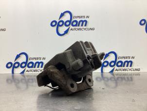 Used Rear brake calliper, left BMW 5 serie (E60) 530i 24V Price € 50,00 Margin scheme offered by Gebr Opdam B.V.