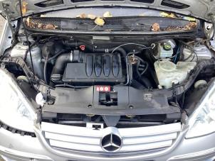 Używane Silnik Mercedes A (W169) 2.0 A-180 CDI 16V 3-Drs. Cena € 550,00 Procedura marży oferowane przez Gebr Opdam B.V.