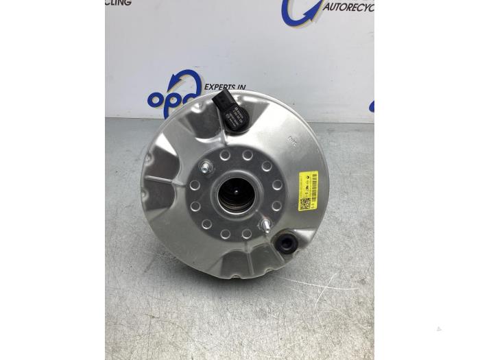 Usagé Assistant de freinage Renault Clio V (RJAB) 1.0 TCe 100 12V Prix € 85,00 Règlement à la marge proposé par Gebr Opdam B.V.
