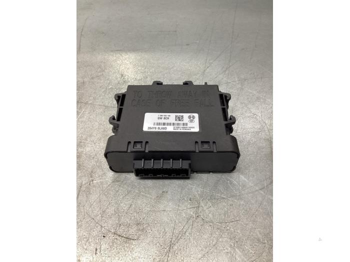 Używane Modul gateway Renault Clio V (RJAB) 1.0 TCe 100 12V Cena € 42,00 Procedura marży oferowane przez Gebr Opdam B.V.