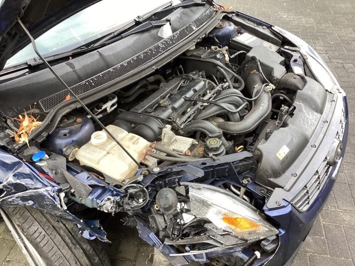 Motor van een Ford Focus 2 Wagon 1.6 16V 2011