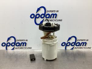 Usagé Pompe essence Skoda Fabia II Combi 1.4i 16V Prix € 50,00 Règlement à la marge proposé par Gebr Opdam B.V.