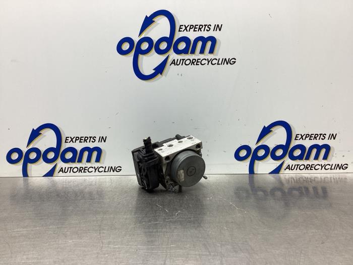 Begagnade ABS-pump Fiat Punto Evo (199) 1.4 Pris € 64,00 Marginaltabell erbjuds av Gebr Opdam B.V.