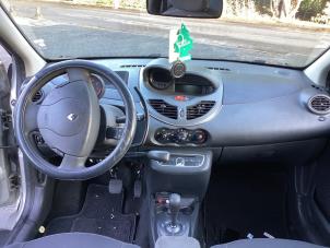 Gebrauchte Airbag Set + Modul Renault Twingo II (CN) 1.2 16V Quickshift 5 Preis € 350,00 Margenregelung angeboten von Gebr Opdam B.V.