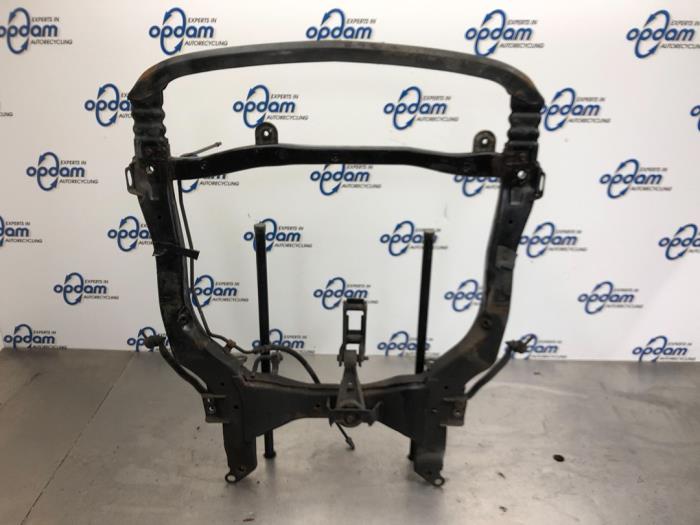 Subframe from a Chevrolet Spark (M300) 1.0 16V Bifuel 2012