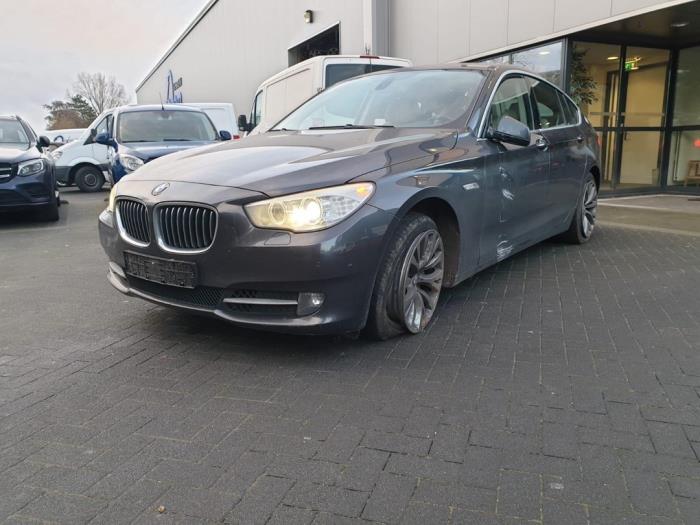 Używane Dach panoramiczny BMW 5 serie Gran Turismo (F07) 530d 24V Cena € 298,00 Procedura marży oferowane przez Gebr Opdam B.V.