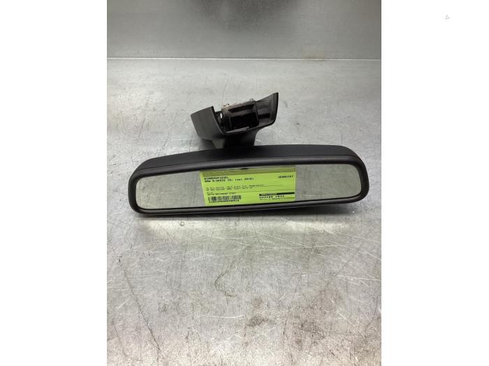 Używane Lusterko wewnetrzne BMW 5 serie Gran Turismo (F07) 530d 24V Cena € 26,00 Procedura marży oferowane przez Gebr Opdam B.V.