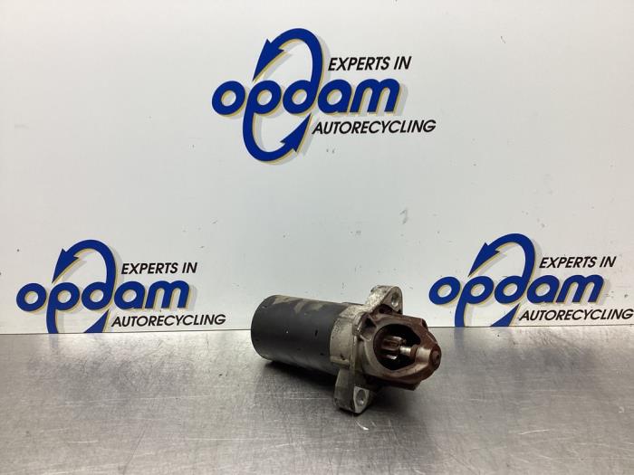 Begagnade Startmotor Audi A4 (B6) 2.4 V6 30V Pris € 42,00 Marginaltabell erbjuds av Gebr Opdam B.V.