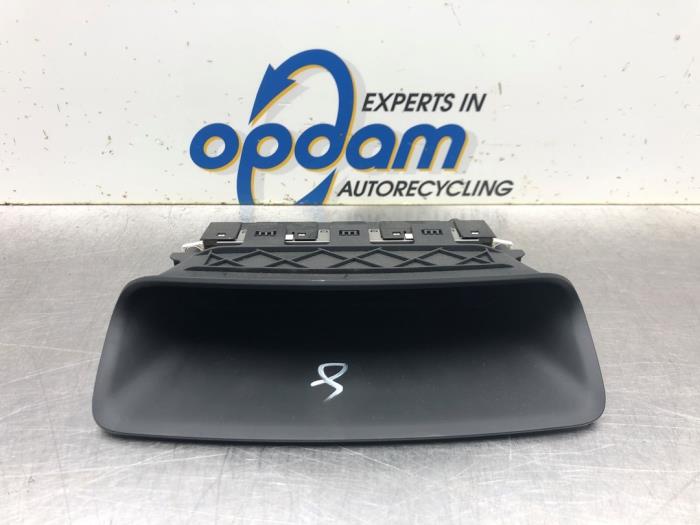 Begagnade Innerdisplay Peugeot 308 (4A/C) 1.6 VTI 16V Pris € 42,00 Marginaltabell erbjuds av Gebr Opdam B.V.