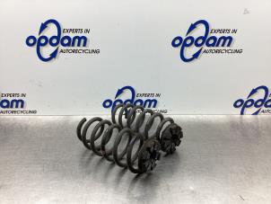 Used Rear coil spring Renault Clio IV (5R) 0.9 Energy TCE 90 12V Price € 40,00 Margin scheme offered by Gebr Opdam B.V.