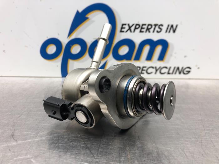 Begagnade Högtryckspump Opel Corsa E 1.0 SIDI Turbo 12V Pris € 85,00 Marginaltabell erbjuds av Gebr Opdam B.V.