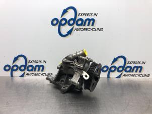 Usagé Boîtier thermostat Opel Corsa E 1.0 SIDI Turbo 12V Prix € 100,00 Règlement à la marge proposé par Gebr Opdam B.V.