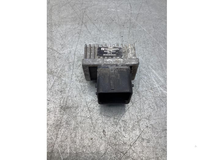 Używane Modul wentylator Peugeot Partner (GC/GF/GG/GJ/GK) 1.6 HDI 90 16V Cena € 17,00 Procedura marży oferowane przez Gebr Opdam B.V.
