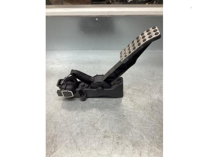 Begagnade Gaspedalsensor Mercedes B (W245) 1.7 B-170 16V Pris € 17,00 Marginaltabell erbjuds av Gebr Opdam B.V.