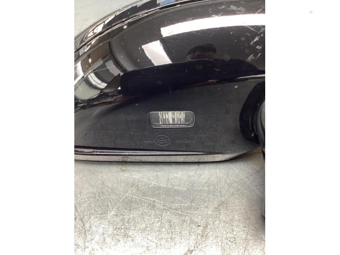 Wing mirror, right from a Mercedes-Benz E (R238) E-200 2.0 Turbo 16V 2017