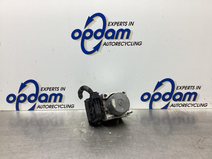 Begagnade ABS-pump Fiat Punto Evo (199) 1.3 JTD Multijet 85 16V Euro 5 Pris € 64,00 Marginaltabell erbjuds av Gebr Opdam B.V.