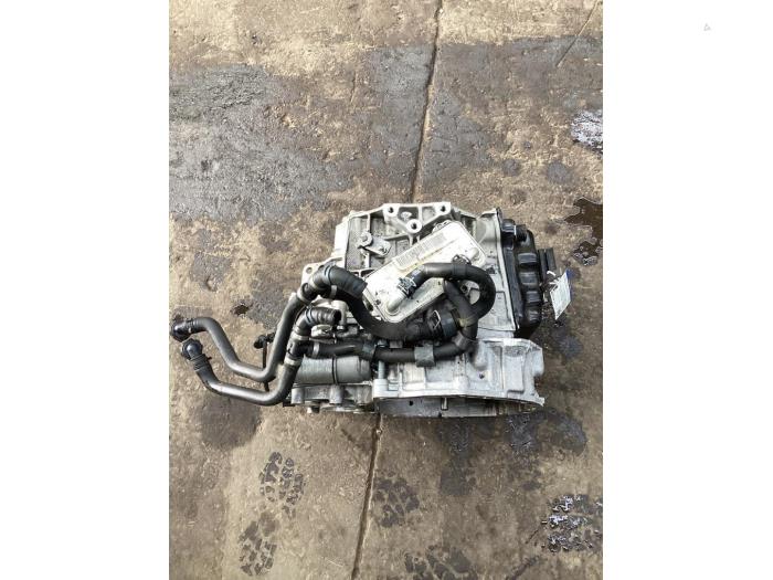 Gearbox from a Volkswagen Tiguan (AD1) 1.5 TSI 16V Evo BlueMotion Technology 2021