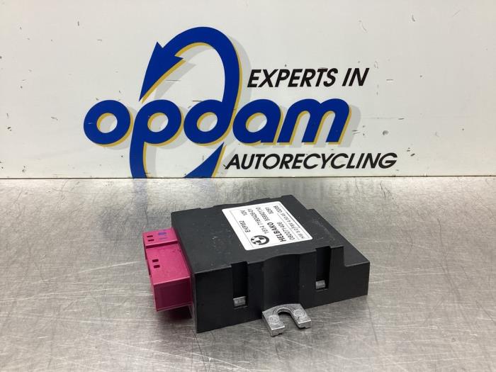 Usados Módulo combustible ADM BMW 3 serie (E90) 318i 16V Precio € 30,00 Norma de margen ofrecido por Gebr Opdam B.V.