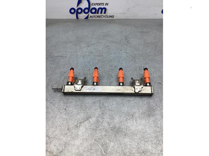Usagé Système d'injection Ford C-Max (DM2) 1.8 16V Flexifuel Prix € 34,00 Règlement à la marge proposé par Gebr Opdam B.V.