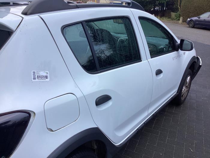 Joint en caoutchouc de corps de porte avant Dacia Sandero