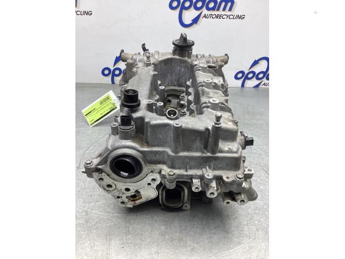 Cylinder head from a Opel Astra K Sports Tourer 1.0 Turbo 12V 2018