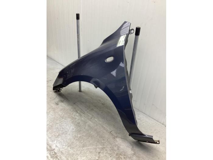 Front wing, left from a Mazda 2 (NB/NC/ND/NE) 1.4 16V 2005