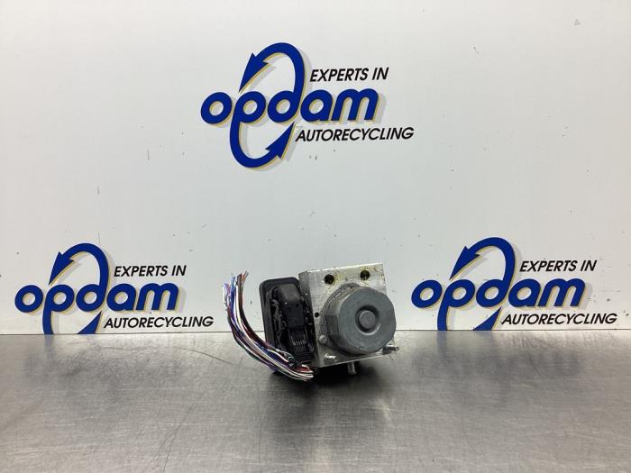 Begagnade ABS-pump Citroen C1 1.2 PureTech 82 12V Pris € 128,00 Marginaltabell erbjuds av Gebr Opdam B.V.