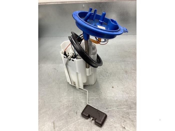 Begagnade Bensinpump Seat Ateca (5FPX) 1.5 TSI 16V Pris € 42,00 Marginaltabell erbjuds av Gebr Opdam B.V.