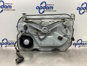 Begagnade Fönstermekanism, 4-dörrars, vänster fram Ford Focus 2 2.0 16V Pris € 75,00 Marginaltabell erbjuds av Gebr Opdam B.V.