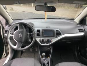 Usados Juego y módulo de airbag Kia Picanto (TA) 1.0 12V Precio € 400,00 Norma de margen ofrecido por Gebr Opdam B.V.