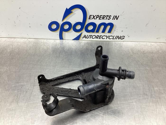 Begagnade Extra vattenpump BMW 3 serie (F30) 320i 1.6 16V EfficientDynamicsEdition Pris € 34,00 Marginaltabell erbjuds av Gebr Opdam B.V.
