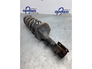 Used Rear shock absorber rod, left Hyundai Tucson (JM) 2.7 V6 24V 4x4 Autom. Price € 45,00 Margin scheme offered by Gebr Opdam B.V.