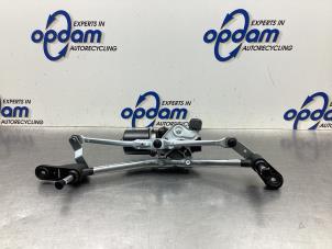 New Front wiper motor Renault Clio Price € 151,19 Inclusive VAT offered by Gebr Opdam B.V.