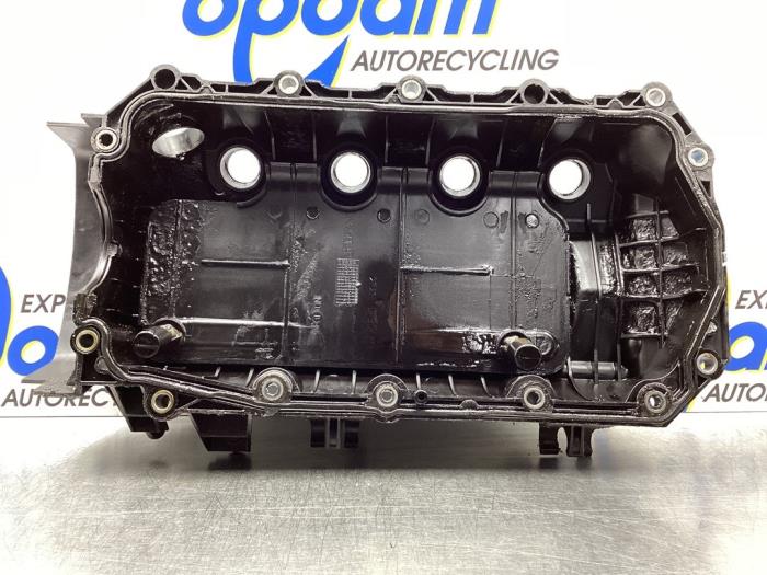 Ventildeckel van een Renault Clio III (BR/CR) 1.2 16V 75 2006