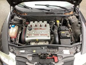 Motor van een Alfa Romeo GT (937) 1.8 Twin Spark 16V 2006