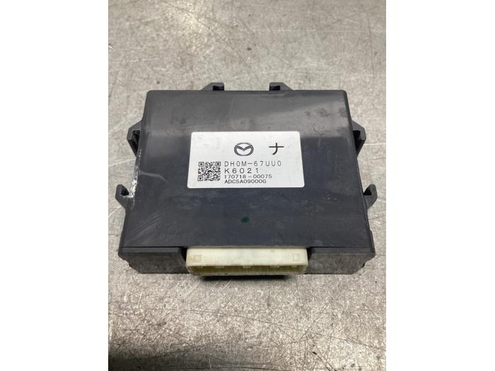 Module PDC d'un Mazda 2 (DJ/DL) 1.5 SkyActiv-G 90 2017