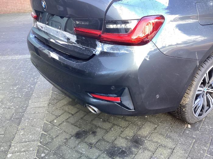 Rear bumper from a BMW 3 serie (G20) 318i 2.0 TwinPower Turbo 16V 2022