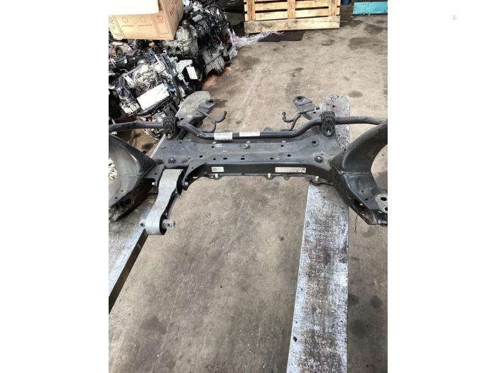 Subframe from a BMW X1 (F48) sDrive 20i 2.0 16V Twin Power Turbo 2018