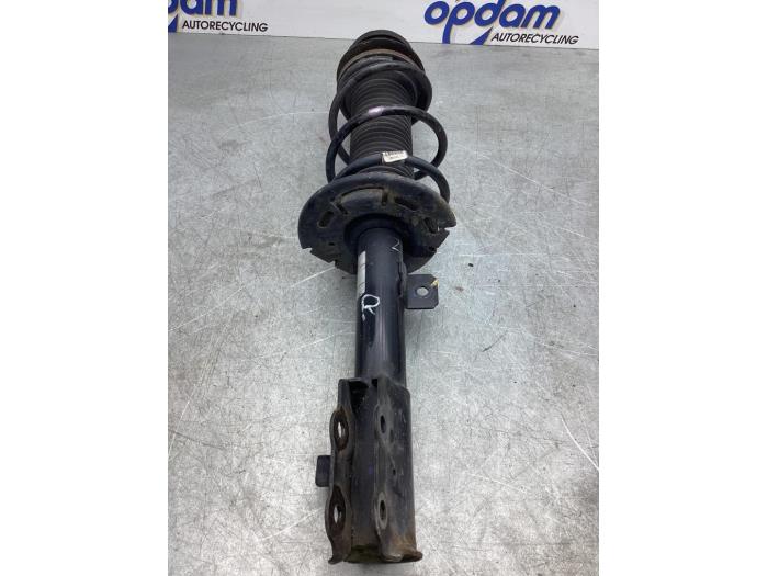 Front shock absorber rod, right from a Suzuki Baleno 1.2 Dual Jet 16V 2016