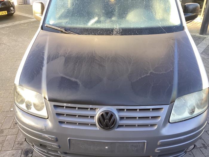 Używane Maska Volkswagen Caddy III (2KA,2KH,2CA,2CH) 1.9 TDI Cena € 90,00 Procedura marży oferowane przez Gebr Opdam B.V.