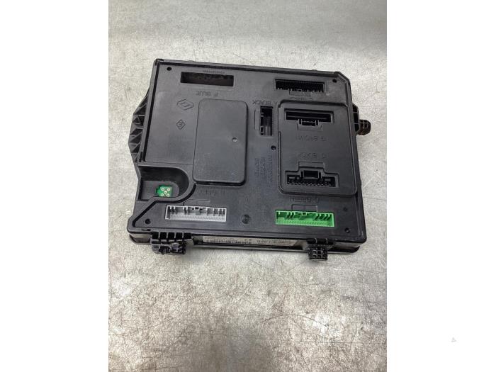 Used Body control computer Renault Grand Scénic III (JZ) 1.5 dCi 110 Price € 42,00 Margin scheme offered by Gebr Opdam B.V.