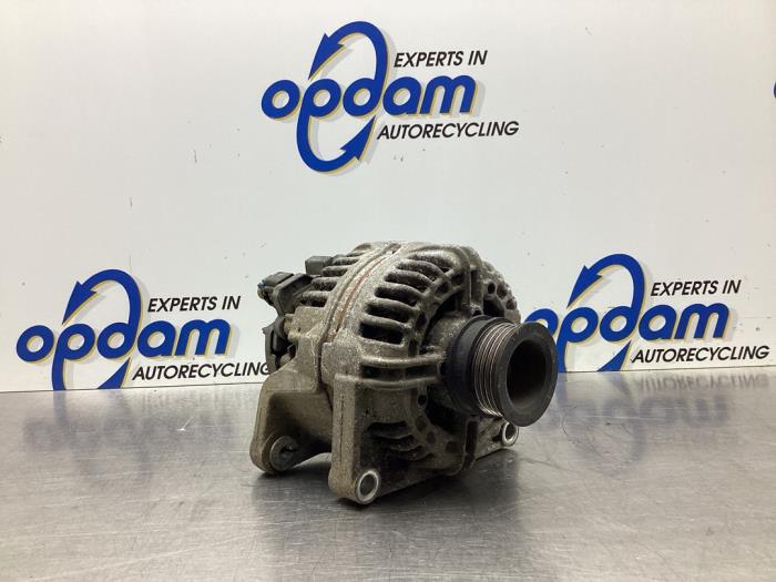 Usagé Dynamo Opel Meriva (A) 1.6 16V Prix € 42,00 Règlement à la marge proposé par Gebr Opdam B.V.