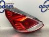 Tylne swiatlo pozycyjne lewe z Ford Fiesta 6 (JA8) 1.0 EcoBoost 12V 125 2014
