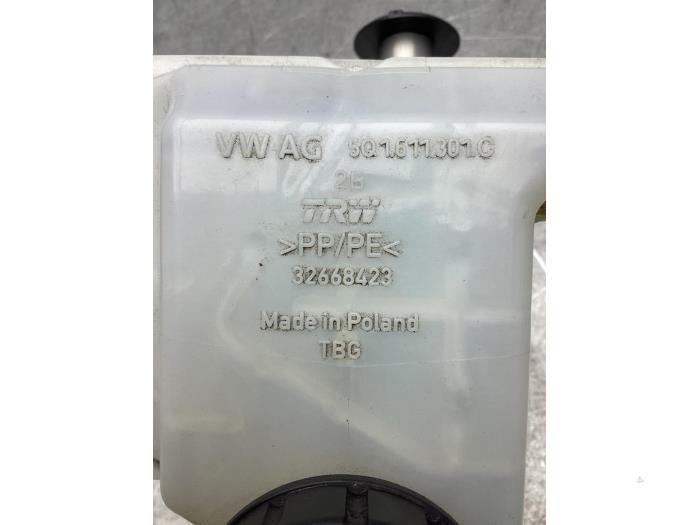 Cilindro freno principal de un Skoda Kodiaq 1.5 TSI 150 ACT 16V 2019