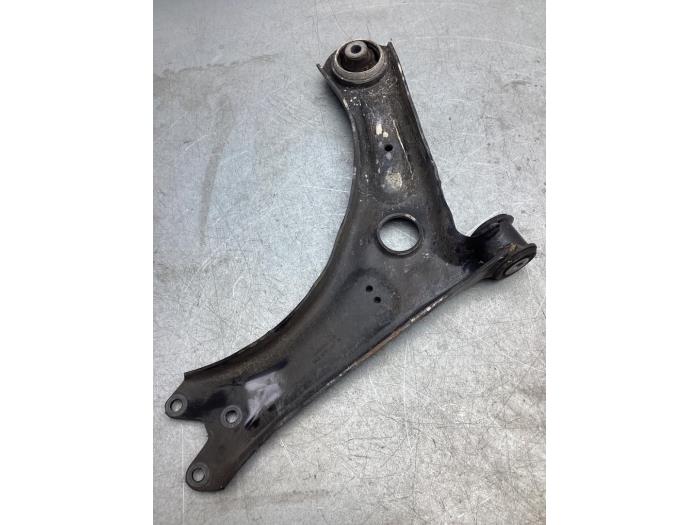 Front lower wishbone, left from a Volkswagen Caddy IV 1.4 TSI 16V 2019
